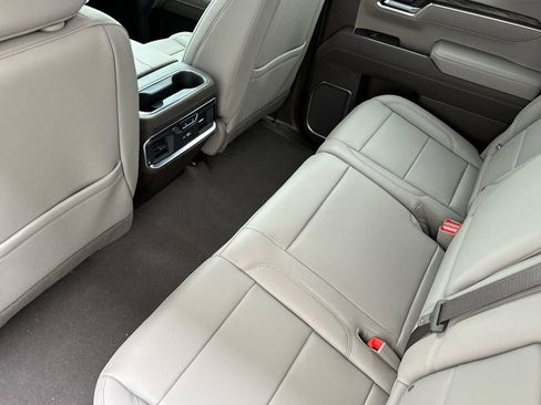 New 2026 GMC Sierra 1500 SLT w/ SLT Premium Package AWD/4WD image 10