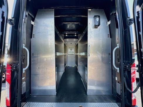 Used 2023 Ford Transit 250 148 High Roof Extended w/ Load Area Protection Package RWD image 8