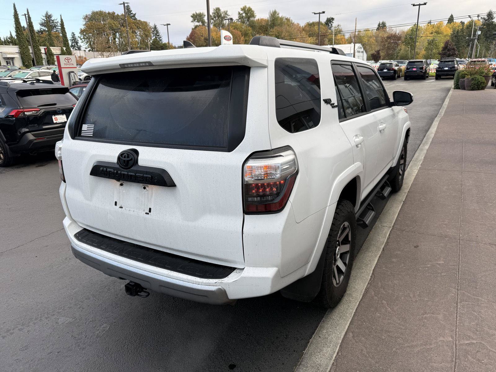 Used 2024 Toyota 4Runner TRD Off-Road Premium w/ Off Road Premium Plus Package AWD/4WD image 5