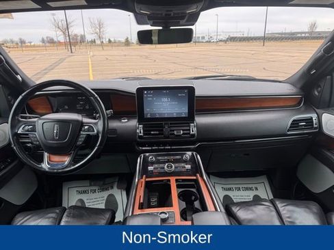Used 2019 Lincoln Navigator L Reserve AWD/4WD image 16