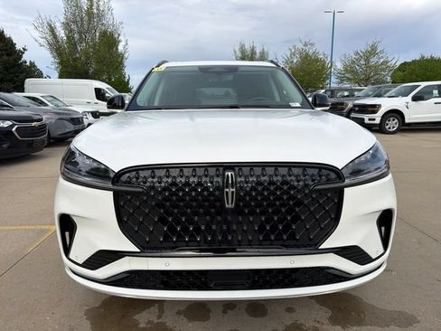 New 2026 Lincoln Aviator AWD image 11