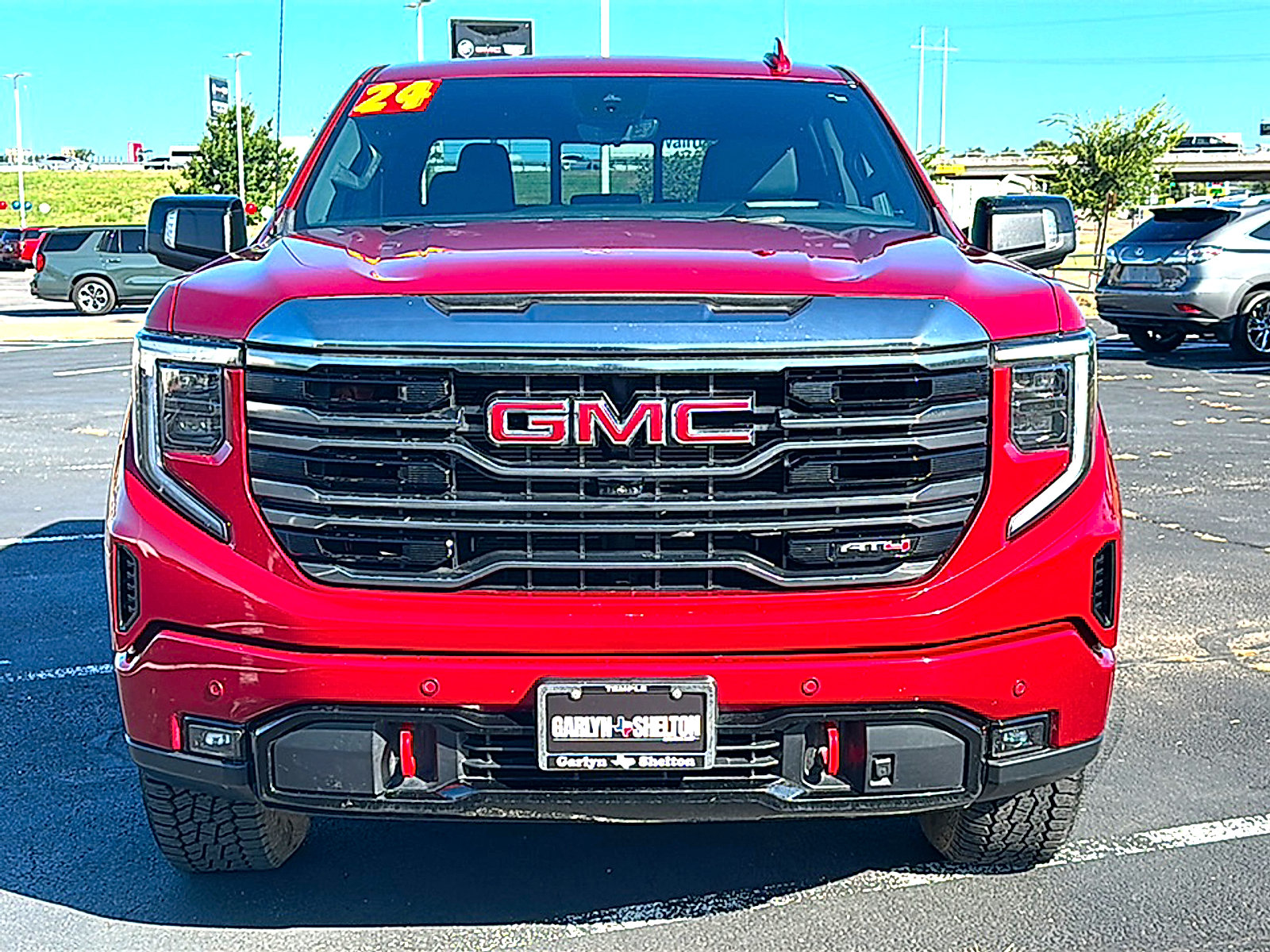 Used 2024 GMC Sierra 1500 AT4 w/ Technology Package AWD/4WD image 11