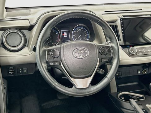 Used 2018 Toyota RAV4 XLE w/ Plus Extra Value Package AWD/4WD image 18