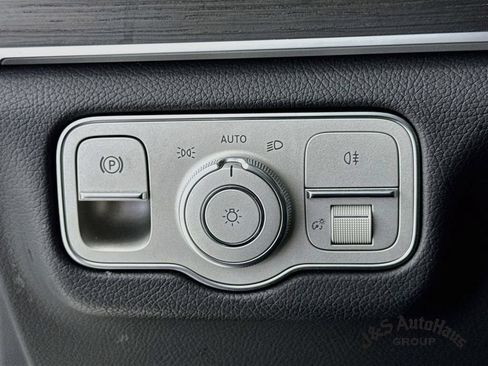 Used 2024 Mercedes-Benz GLS 450 4MATIC w/ AMG Line Exterior image 10