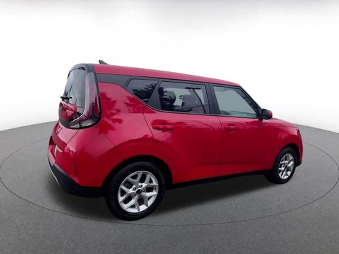 Used 2025 Kia Soul LX w/ LX Technology Package image 14