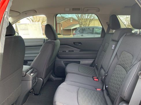 New 2026 Nissan Pathfinder SV image 21