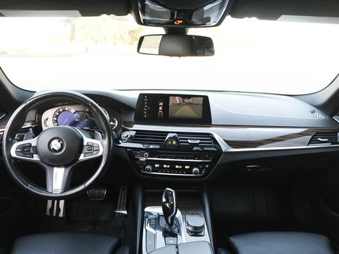 Used 2018 BMW 540i w/ M Sport Package image 29