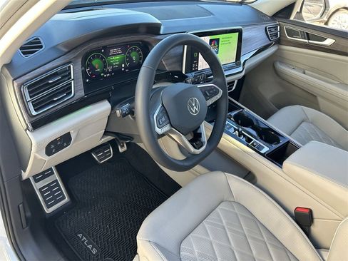 New 2026 Volkswagen Atlas SEL Premium R-Line image 14