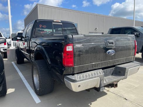 Used 2016 Ford F250 XLT w/ XLT Value Package RWD image 6
