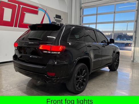 Used 2021 Jeep Grand Cherokee Laredo X image 8