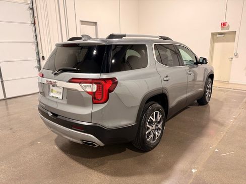 Used 2023 GMC Acadia SLT image 5