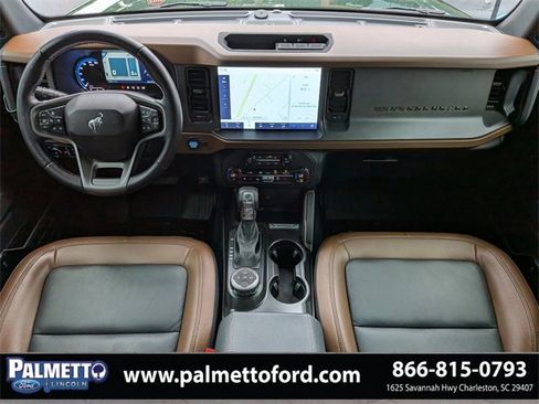 Used 2024 Ford Bronco Outer Banks image 14