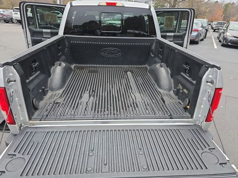 Used 2016 Ford F150 XLT w/ Equipment Group 302A Luxury image 13