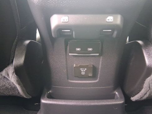 Used 2022 Jeep Wrangler Unlimited Sahara w/ Dual Top Group image 18