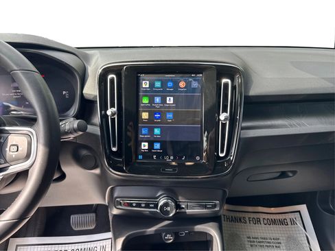 Used 2022 Volvo C40 P8 Recharge Ultimate image 17