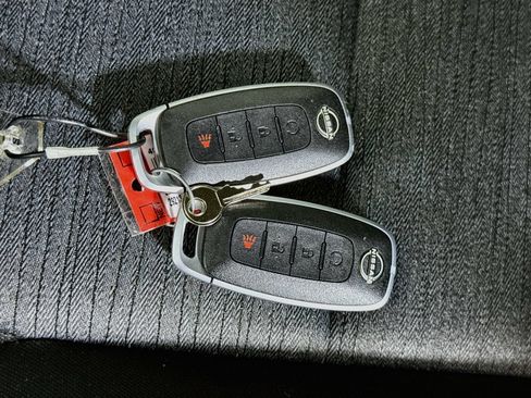 Certified 2023 Nissan Rogue SV AWD/4WD image 33