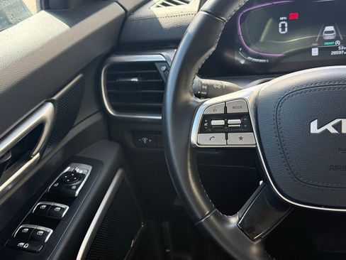 Used 2025 Kia Telluride S AWD/4WD image 10