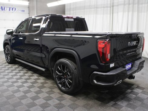 Used 2022 GMC Sierra 1500 Denali w/ Denali Carbonpro Edition AWD/4WD image 7