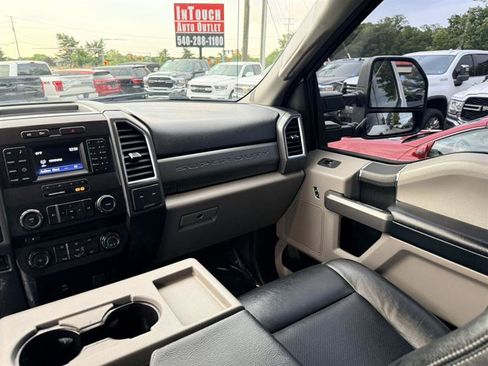 Used 2017 Ford F250 XLT w/ Camper Package AWD/4WD image 22