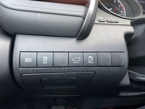 Used 2023 Toyota Camry SE image 40