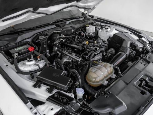 Used 2021 Ford Mustang Coupe image 41