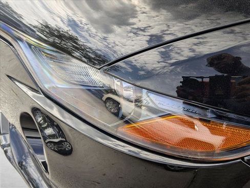 Used 2018 Maserati Levante GranSport image 15