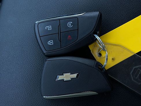 Used 2024 Chevrolet Colorado LT w/ LT Convenience Package II image 24