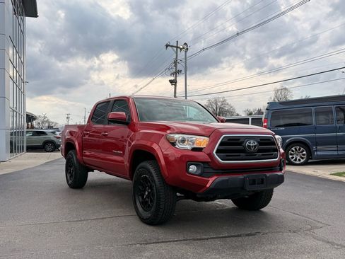 Used 2019 Toyota Tacoma SR5 image 14