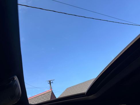 Used 2017 BMW 530i xDrive w/ Premium Package image 39