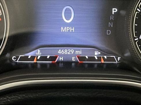 Used 2022 Jeep Cherokee Trailhawk w/ Sun, Sound & Nav Group AWD/4WD image 10