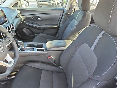 Used 2024 Nissan Sentra SV image 16