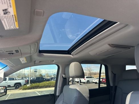 Used 2018 Chevrolet Tahoe LT image 16