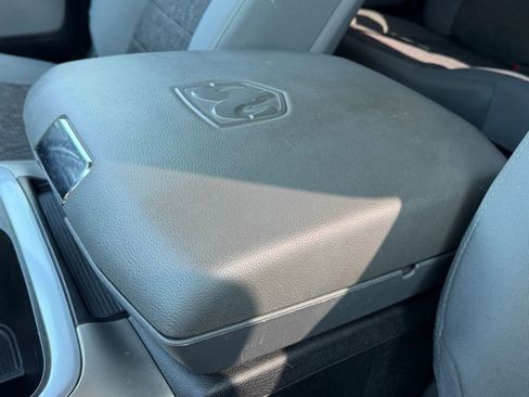 Used 2018 RAM 1500 Big Horn image 22