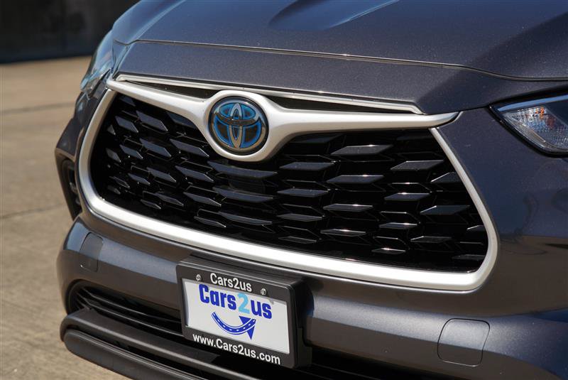 Used 2020 Toyota Highlander XLE AWD/4WD image 26