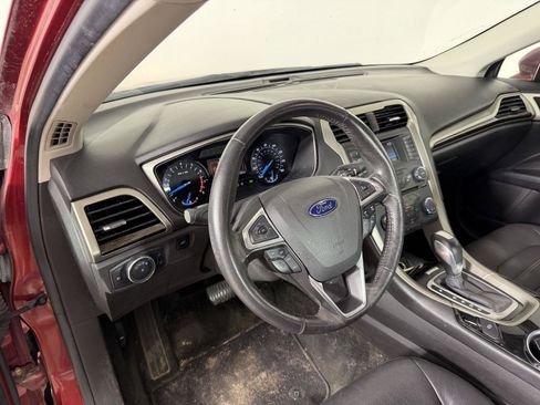 Used 2016 Ford Fusion SE w/ Equipment Group 202A AWD/4WD image 17