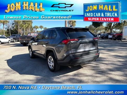 Used 2023 Toyota RAV4 LE image 7