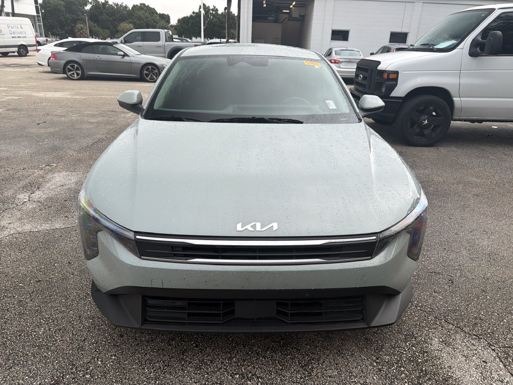 Certified 2025 Kia K4 FWD image 2