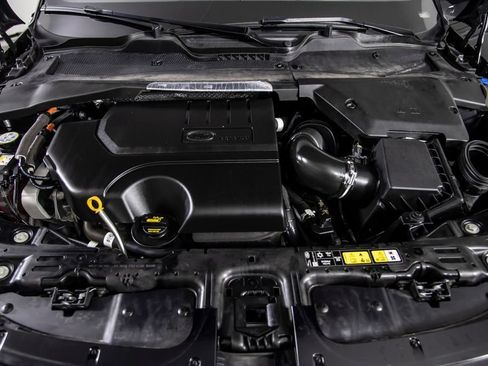 Used 2024 Land Rover Range Rover Evoque Dynamic SE AWD/4WD image 44