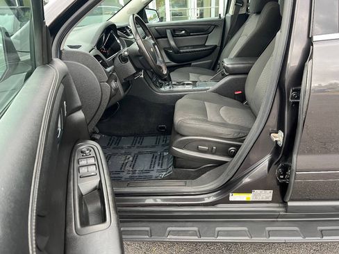 Used 2016 Chevrolet Traverse LT w/ Traveler's Package FWD image 21