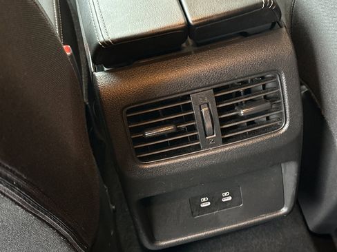 Used 2024 Nissan Rogue SV image 14