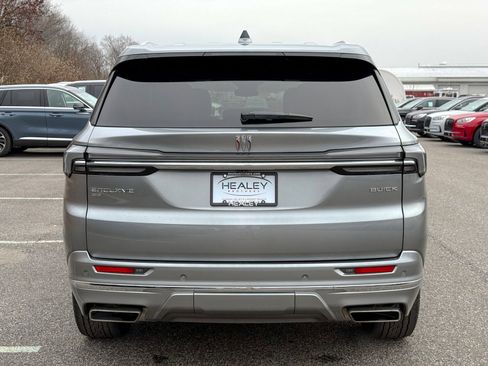 Used 2025 Buick Enclave Avenir w/ LPO, Floor Liner Package image 5