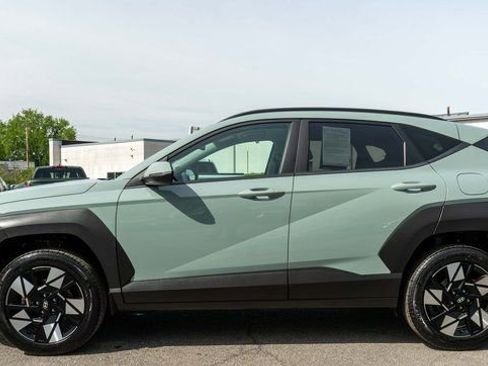 Used 2024 Hyundai Kona SEL w/ Convenience Package AWD/4WD image 9
