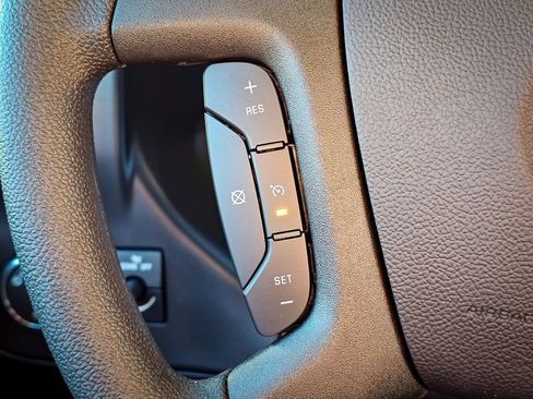 New 2025 GMC Savana 3500 Work Van 3D Extended Cargo Van w/ Driver Convenience Package image 18