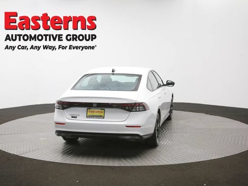 Used 2025 Honda Accord SE image 38