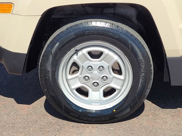 Used 2017 Jeep Patriot Sport FWD image 11