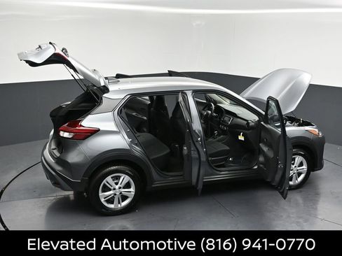 Certified 2025 Nissan Kicks Play S FWD image 33