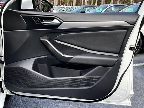 Used 2021 Volkswagen Jetta S image 21