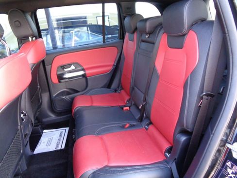 Used 2022 Mercedes-Benz GLB 35 AMG 4MATIC image 16