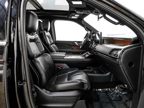 Used 2023 Lincoln Navigator L Reserve image 29