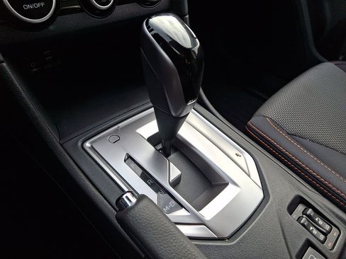 Used 2023 Subaru Crosstrek 2.0i Premium image 22